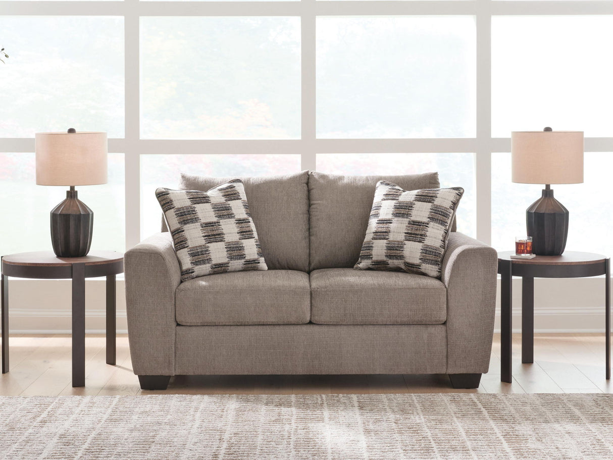 Loreo - Loveseat