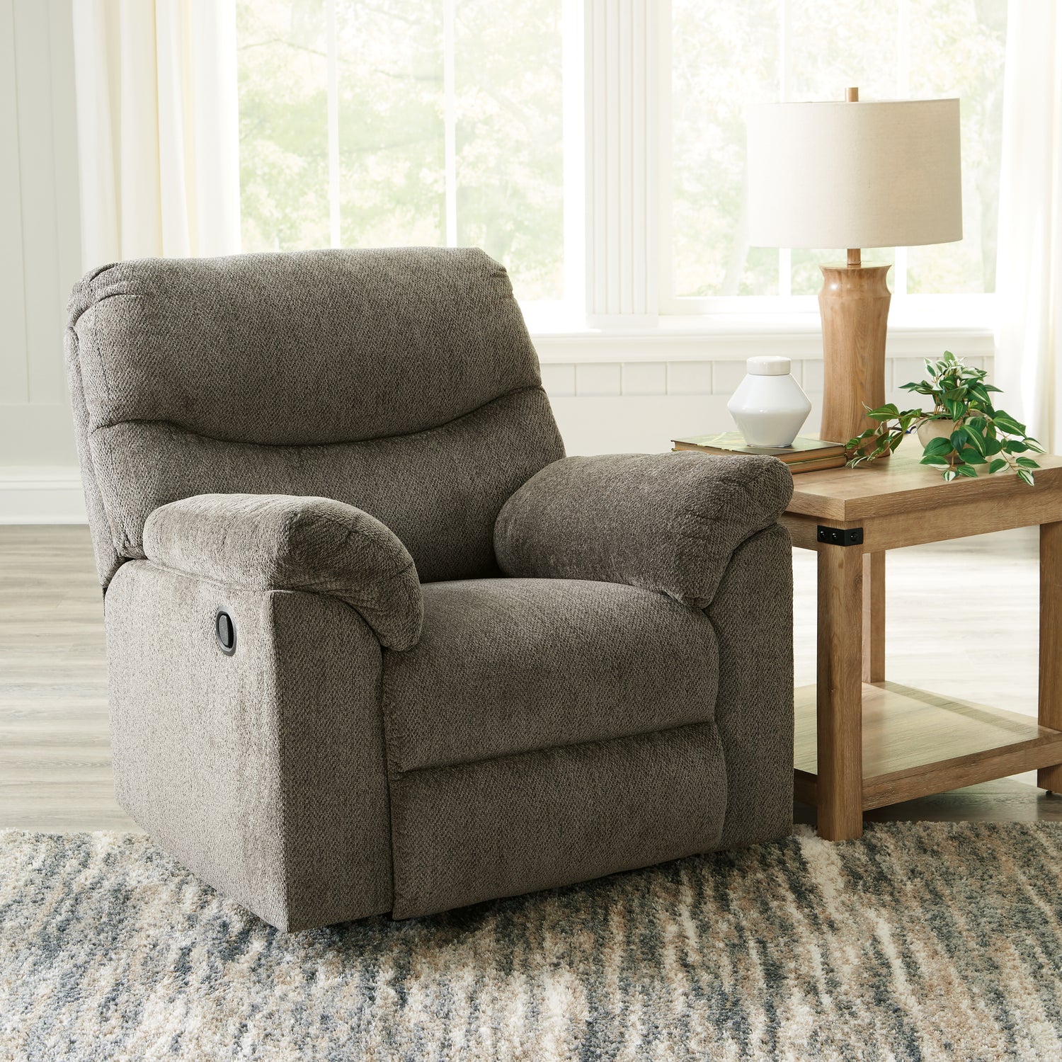 Furniture City Houma - Ashley Furniture - Alphons Recliner - Rocker Recliner - 2820125