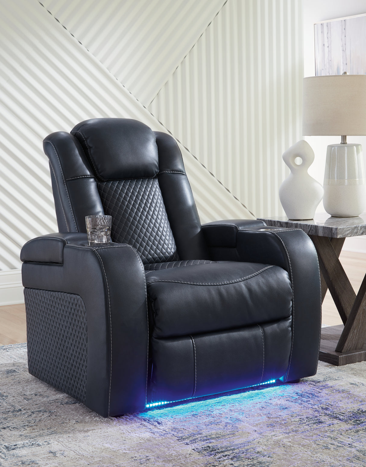 Fyne-Dyme Power Reclining Sofa and Power Recliner
