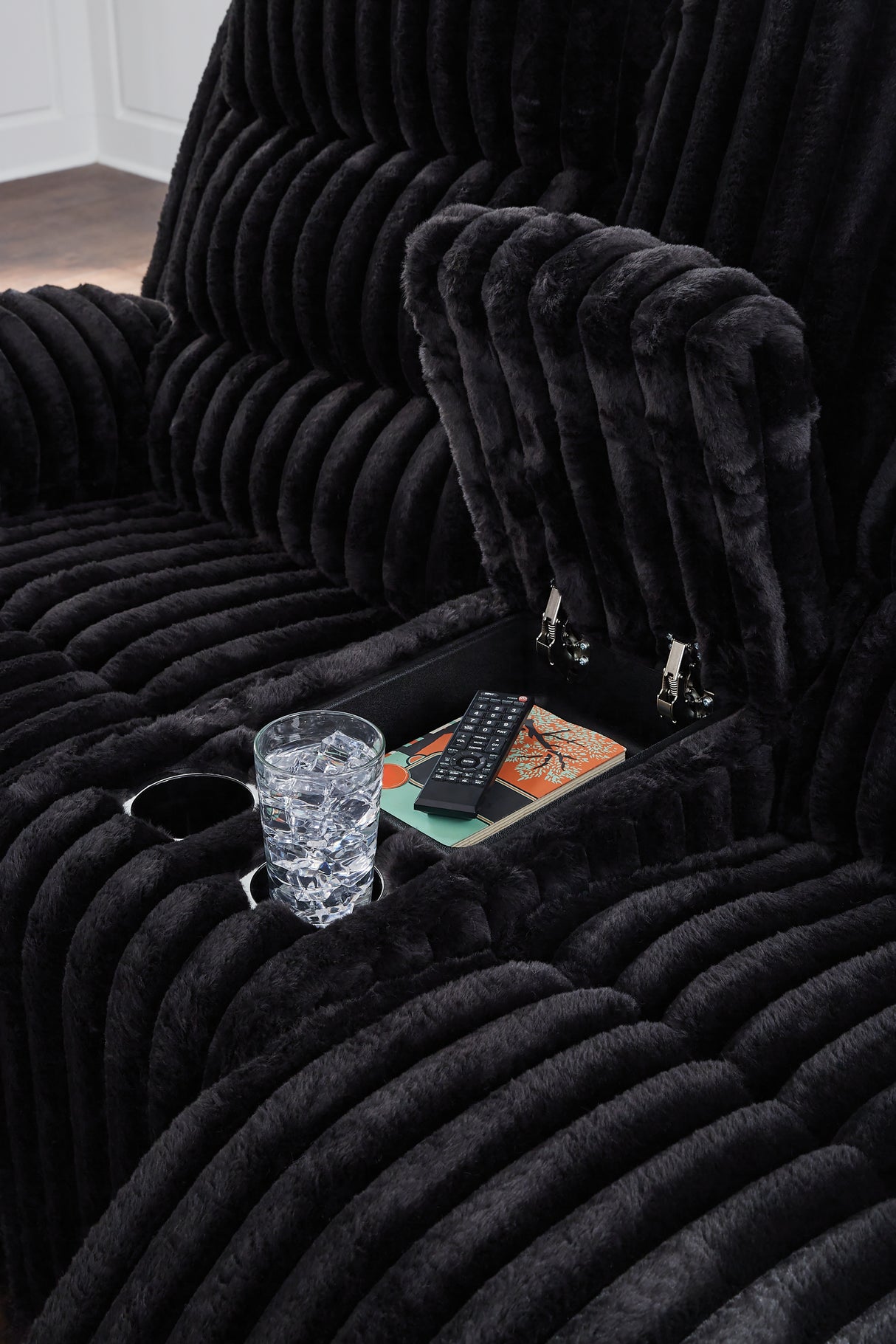 Rhine Falls Reclining Loveseat with Console