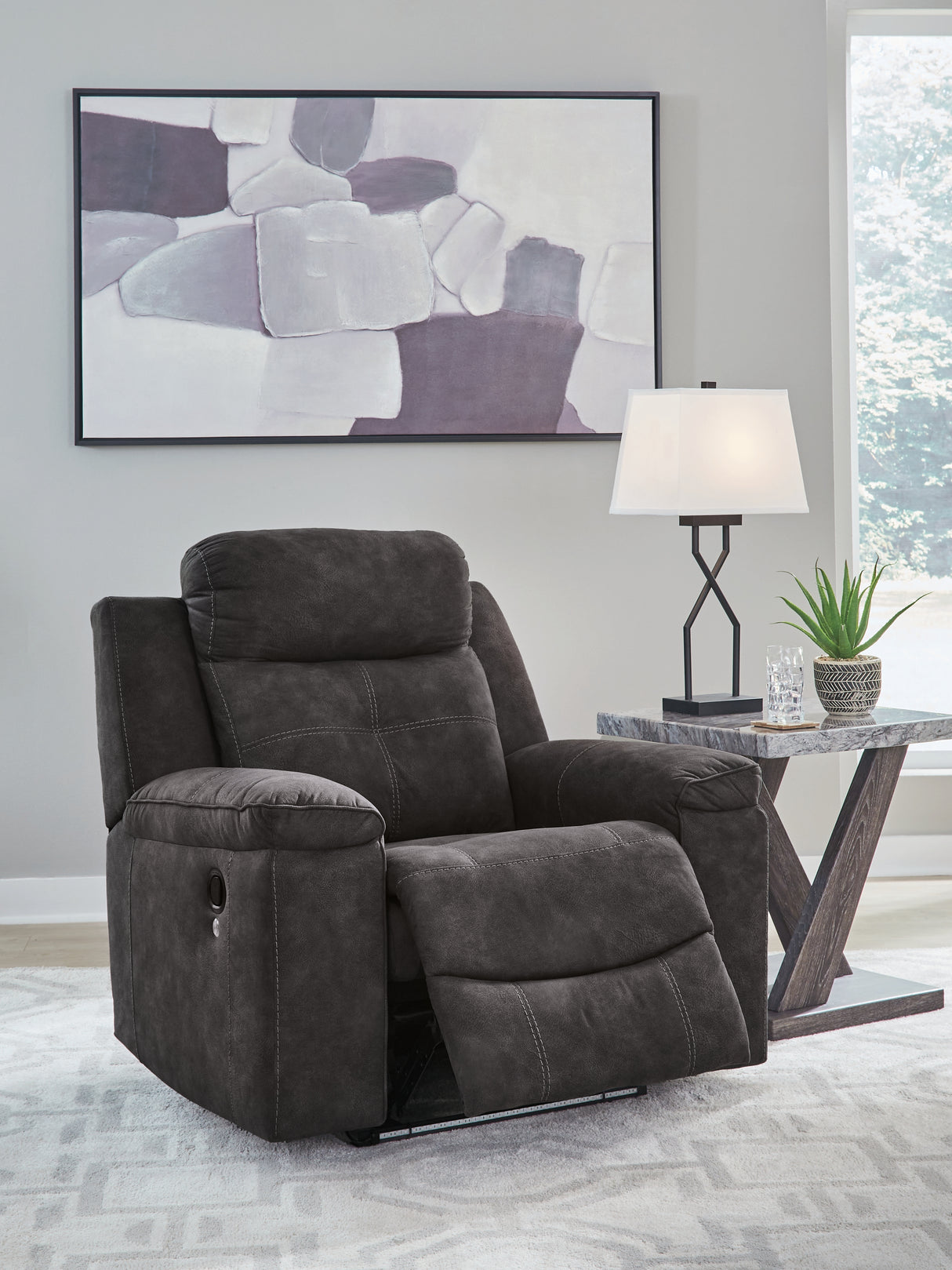 Brysonview Recliner