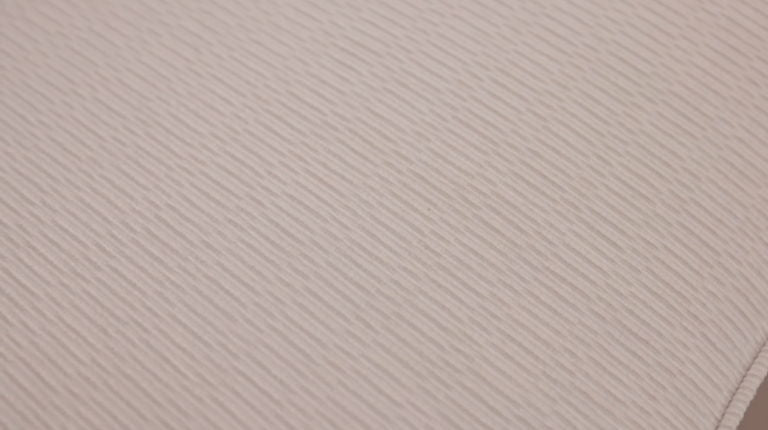 HD-7006 - Loveseat - Beige / Gold