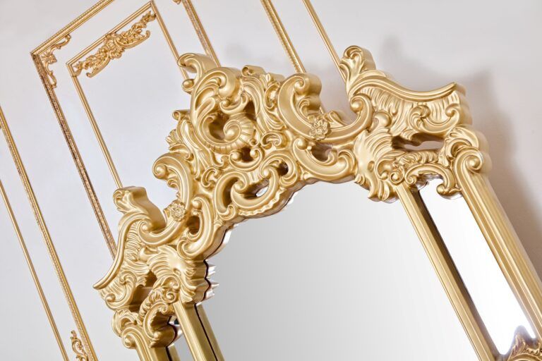 HD-8024 - Mirror - Cedar Red With Gold Highlight