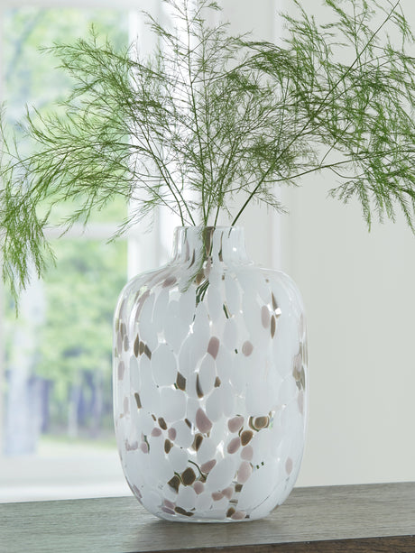 Furniture City Houma - Ashley Furniture - Keelton Vase - Vase - A2000759