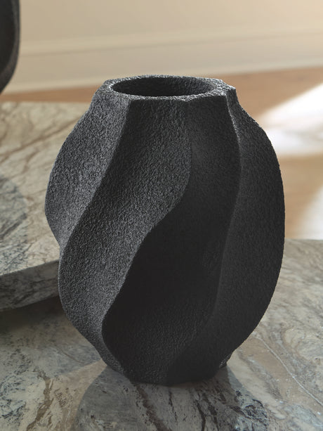 Furniture City Houma - Ashley Furniture - Judworth Vase - Vase - A2000875