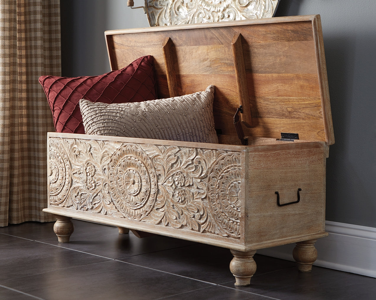 Furniture City Houma - Ashley Furniture - Fossil Ridge Storage Bench - Storage Bench - A4000039