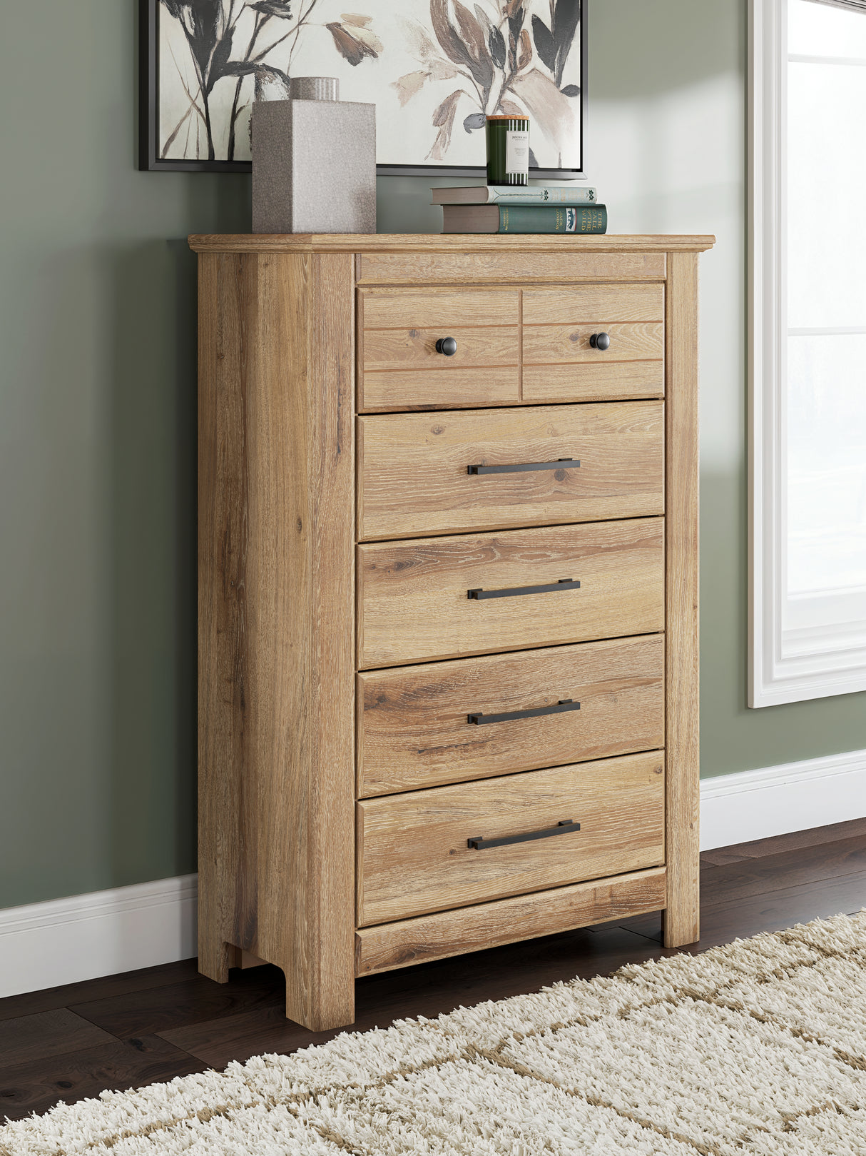 Makidern Chest of Drawers