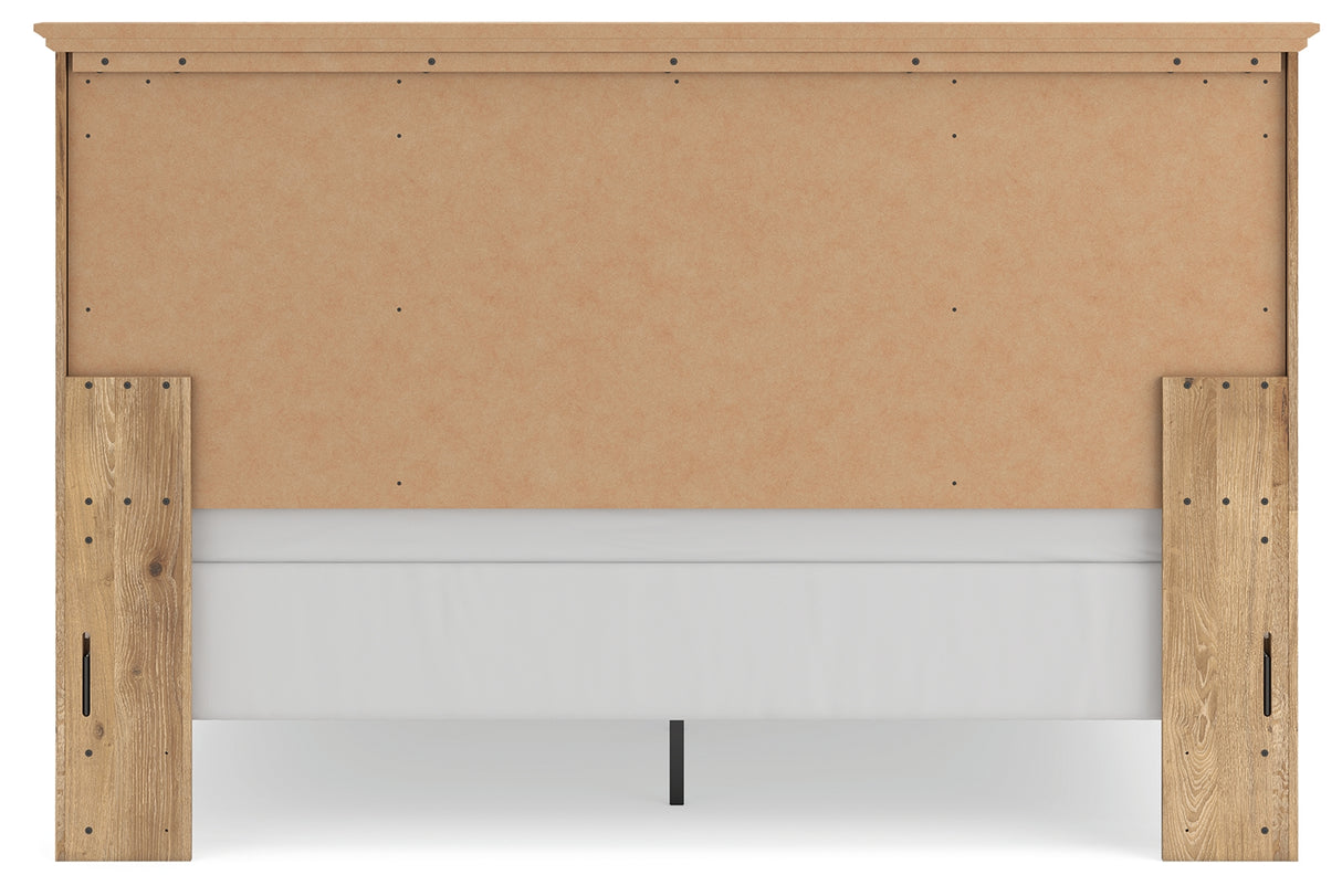 Makidern King Panel Bed