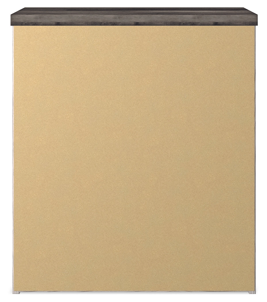 Gerridan Queen Panel Bed, Dresser and 2 Nightstands