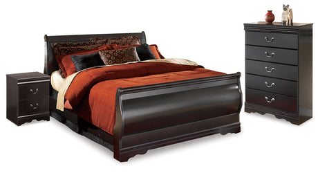 Furniture City Houma - Ashley Furniture - Huey Vineyard Full Sleigh Bed, Chest and 2 Nightstands - Full Sleigh Bed, Chest and 2 Nightstands - B128B47