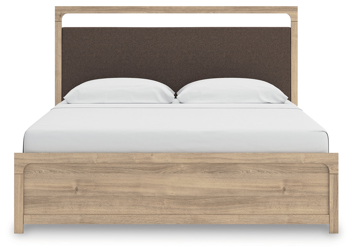 Kinlanni King Upholstered Platform Bed