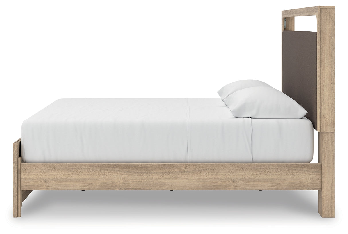 Kinlanni King Upholstered Platform Bed