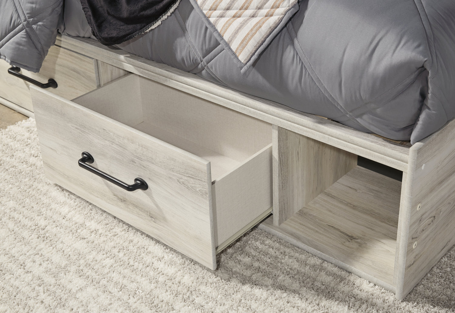 Cambeck Full Panel Bed with Storage, Chest and Nightstand