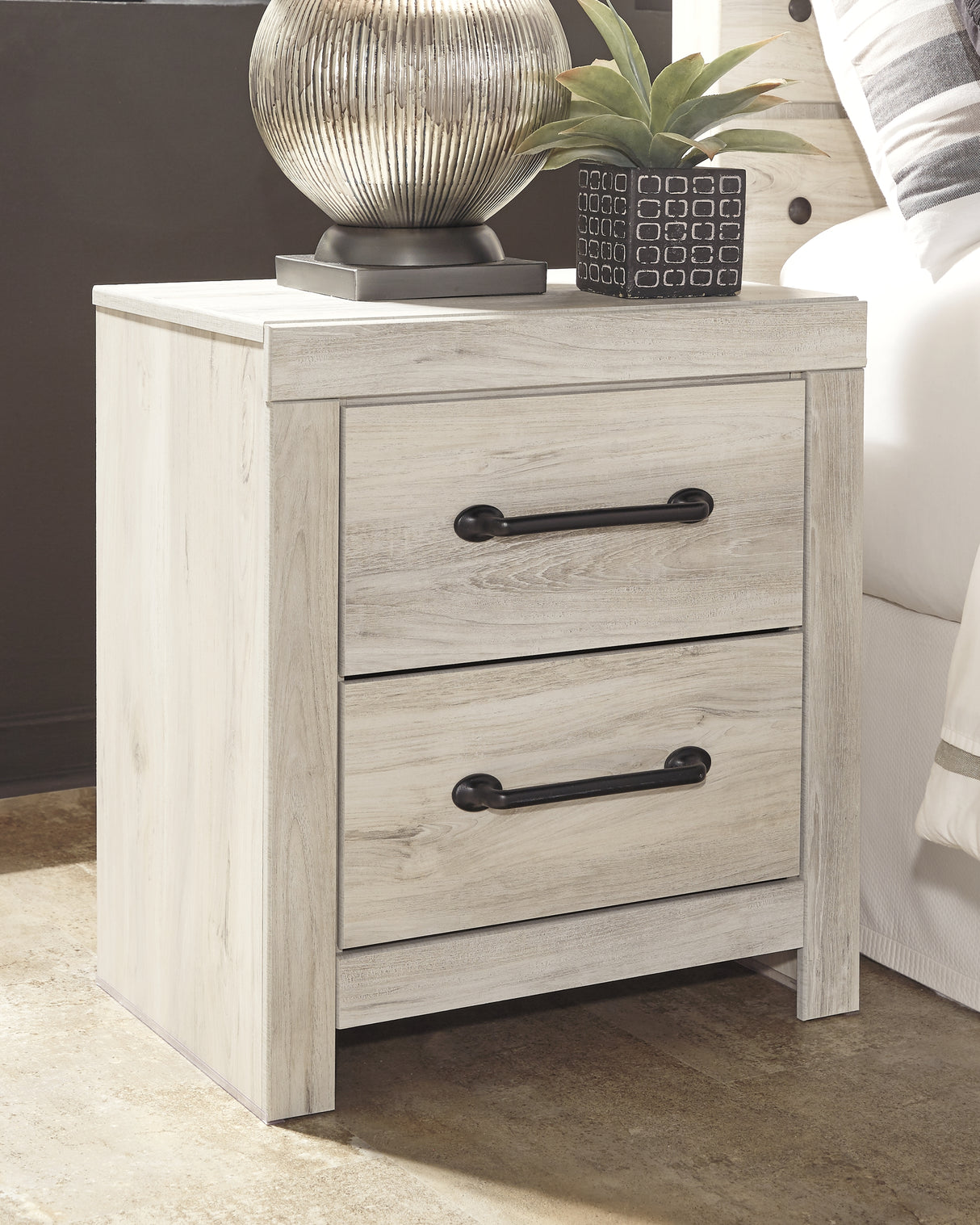 Cambeck Queen Panel Bed with Storage, Dresser, Mirror and 2 Nightstands
