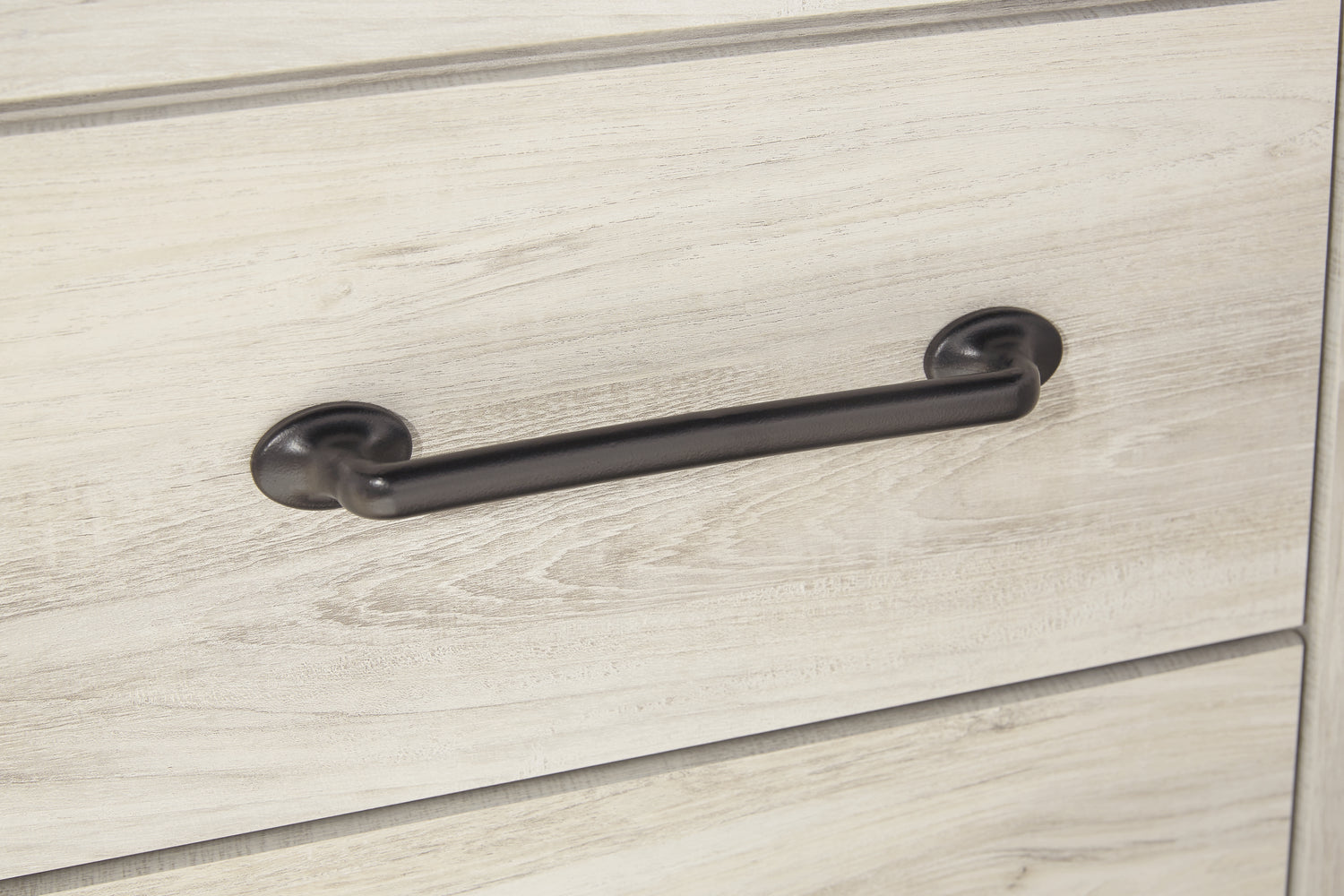 Cambeck Queen Panel Storage Bed, Dresser, Chest and 2 Nightstands