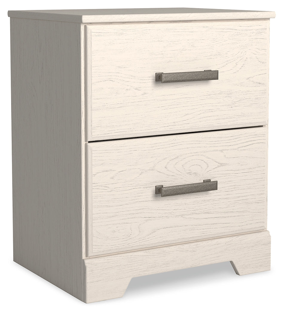 Stelsie King Panel Bed with Dresser, Mirror and Nightstand