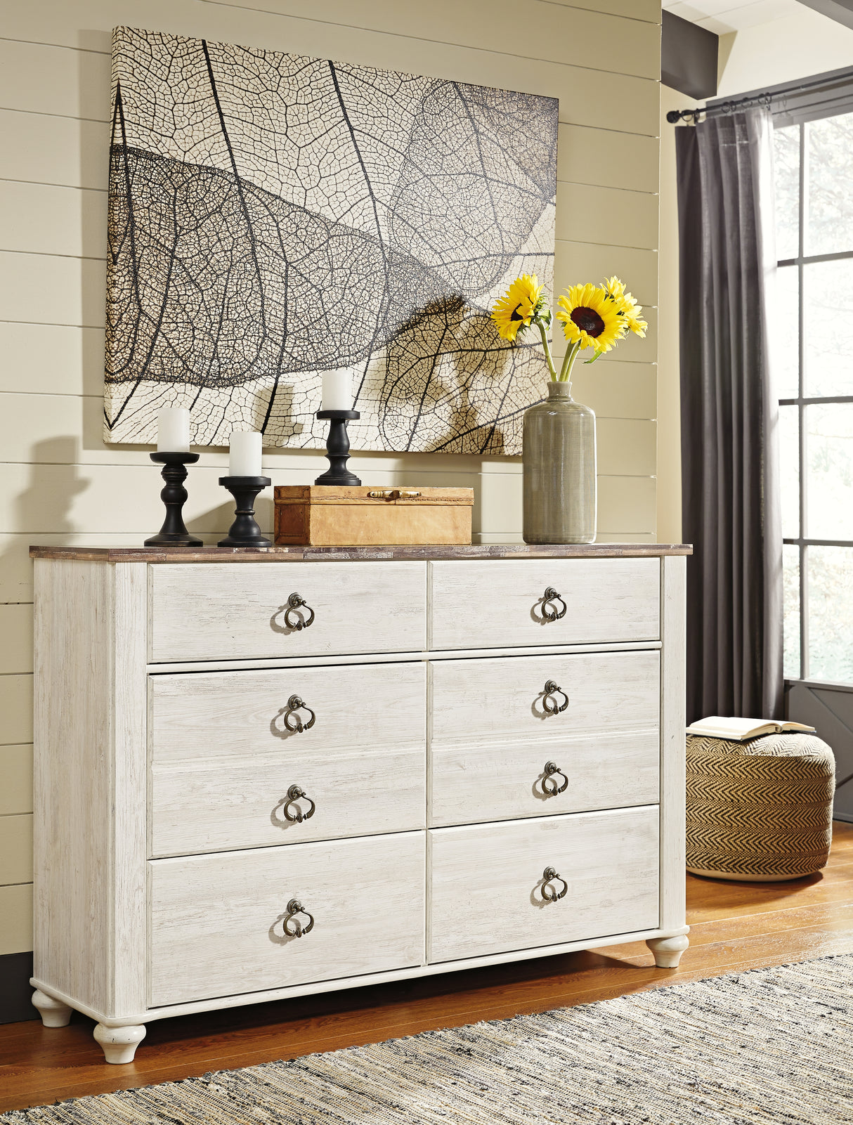 Willowton Dresser and 2 Nightstands