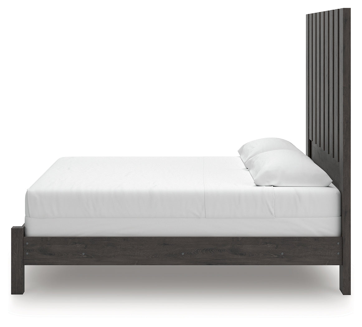 Fraluna King Panel Bed