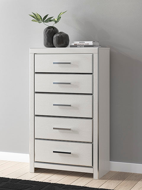 Furniture City Houma - Ashley Furniture - Zuraleus Chest of Drawers - Five Drawer Chest - PCB3381-46
