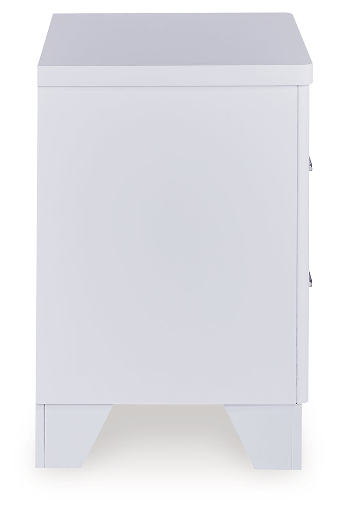 Jarlee King Panel Bed, Dresser, Mirror and Nightstand