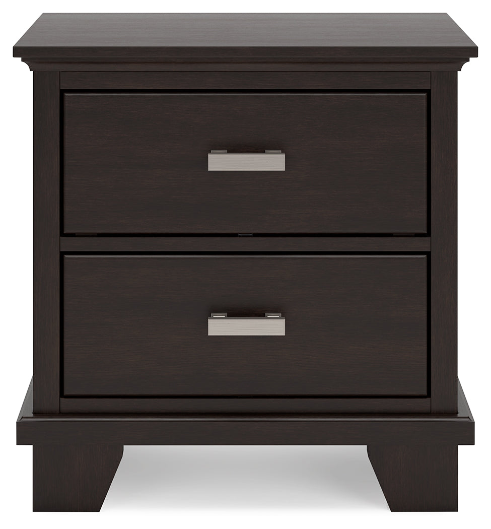Covetown Queen Panel Bed, Dresser, Mirror, Chest and Nightstand