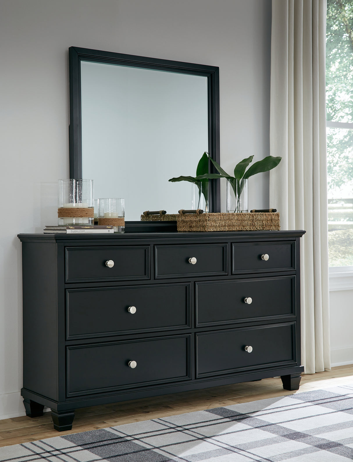 Furniture City Houma - Ashley Furniture - Lanolee Dresser and Mirror - Dresser and Mirror - B687B1
