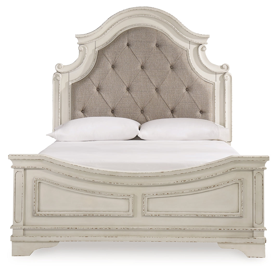 Realyn Queen Panel Bed and Dresser