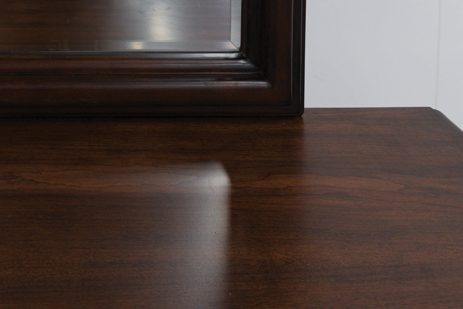 Lavinton Queen Poster Bed, Dresser, Mirror and Nightstand