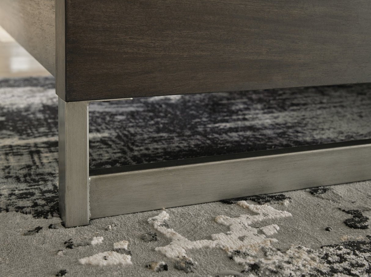 Arkenton California King Panel Bed