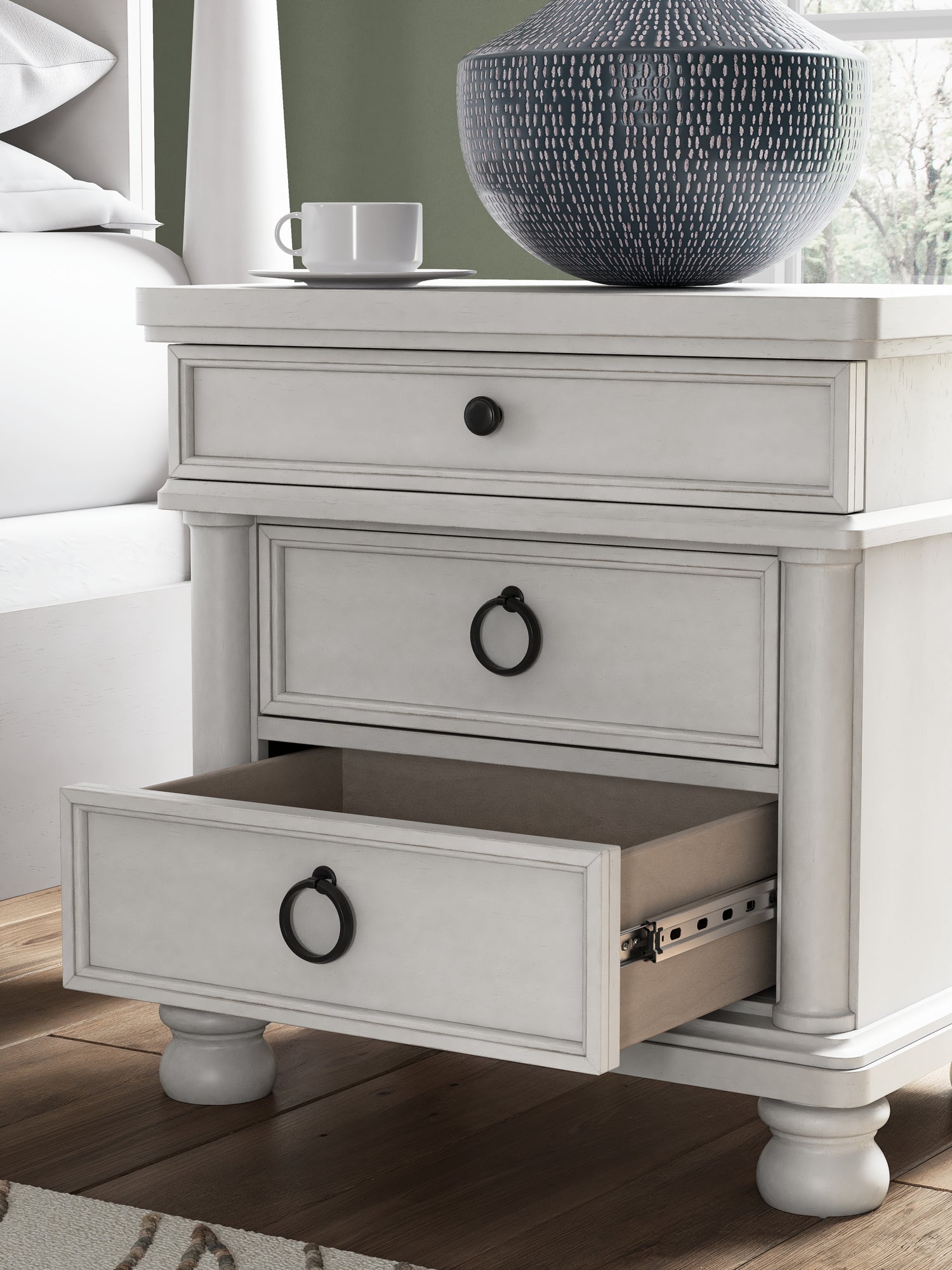 Rowlenstown Nightstand