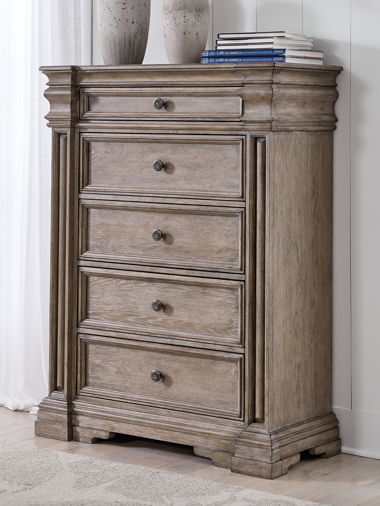 Furniture City Houma - Ashley Furniture - Blairhurst Chest of Drawers - Five Drawer Chest - B916-46