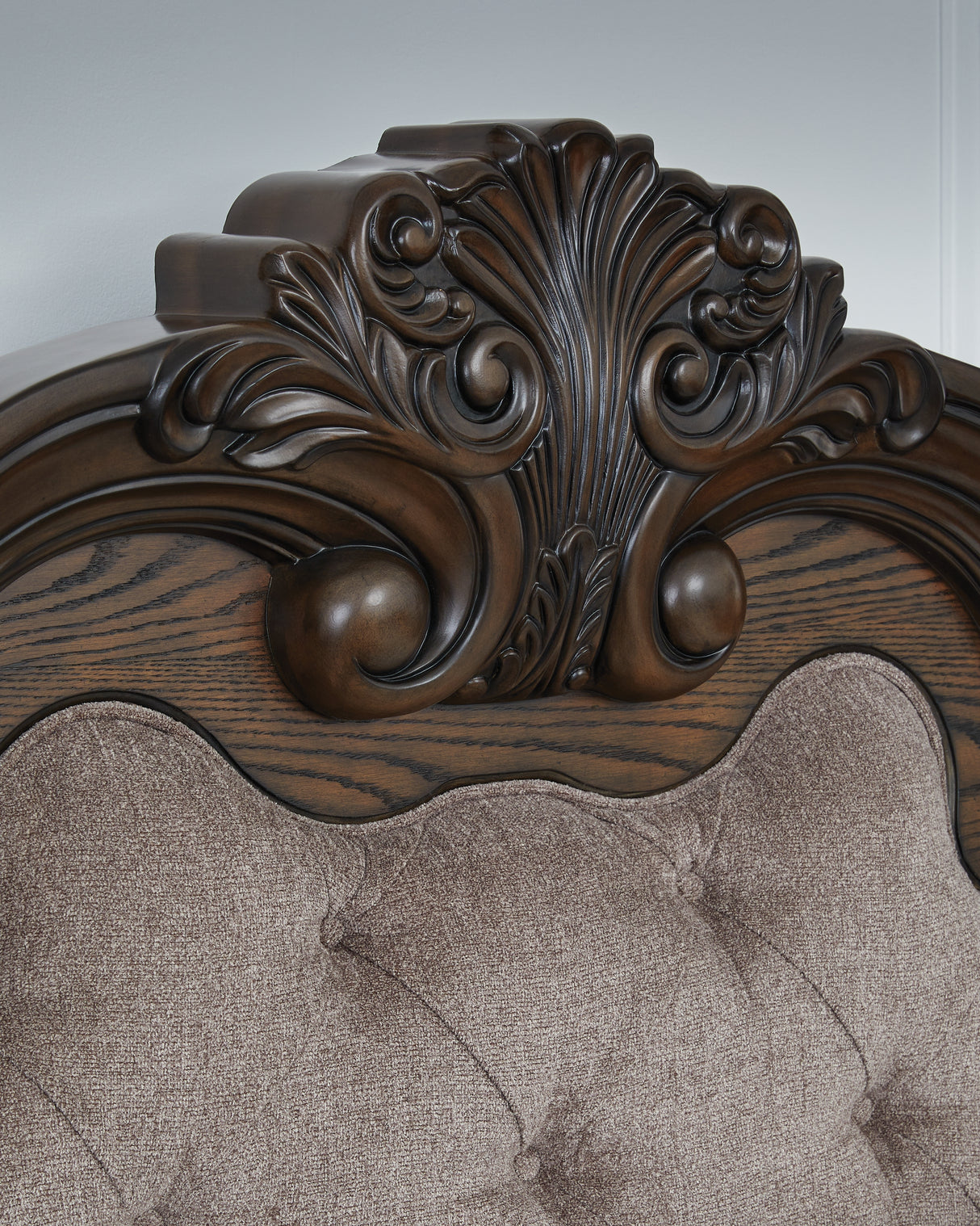 Maylee Queen Upholstered Bed