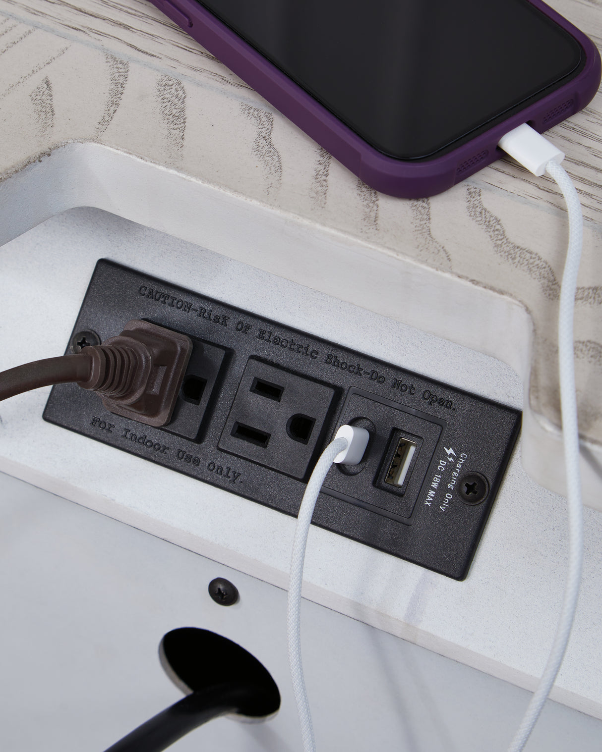 Bruchandi Nightstand