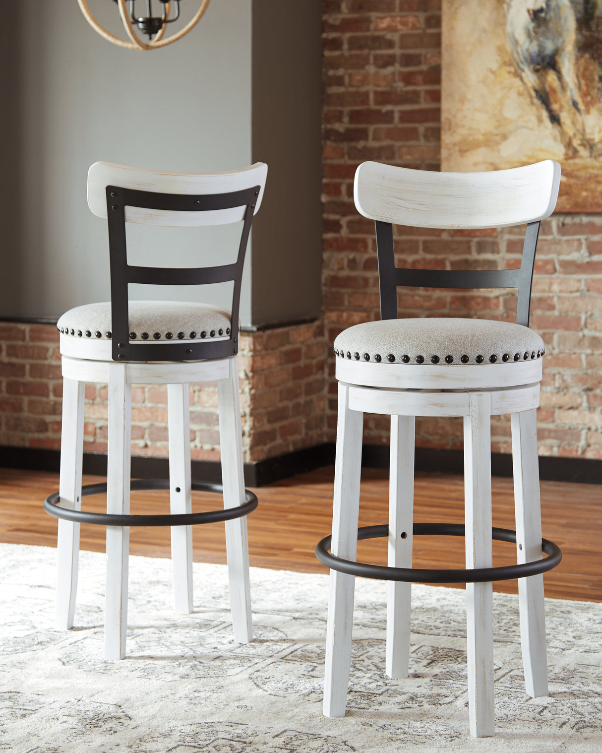 Furniture City Houma - Ashley Furniture - Valebeck Bar Height Bar Stool - Tall UPH Swivel Barstool(1/CN) / White - D546-530