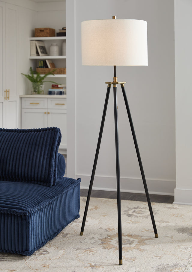 Furniture City Houma - Ashley Furniture - Cashner Floor Lamp - Metal Floor Lamp (1/CN) - L206101