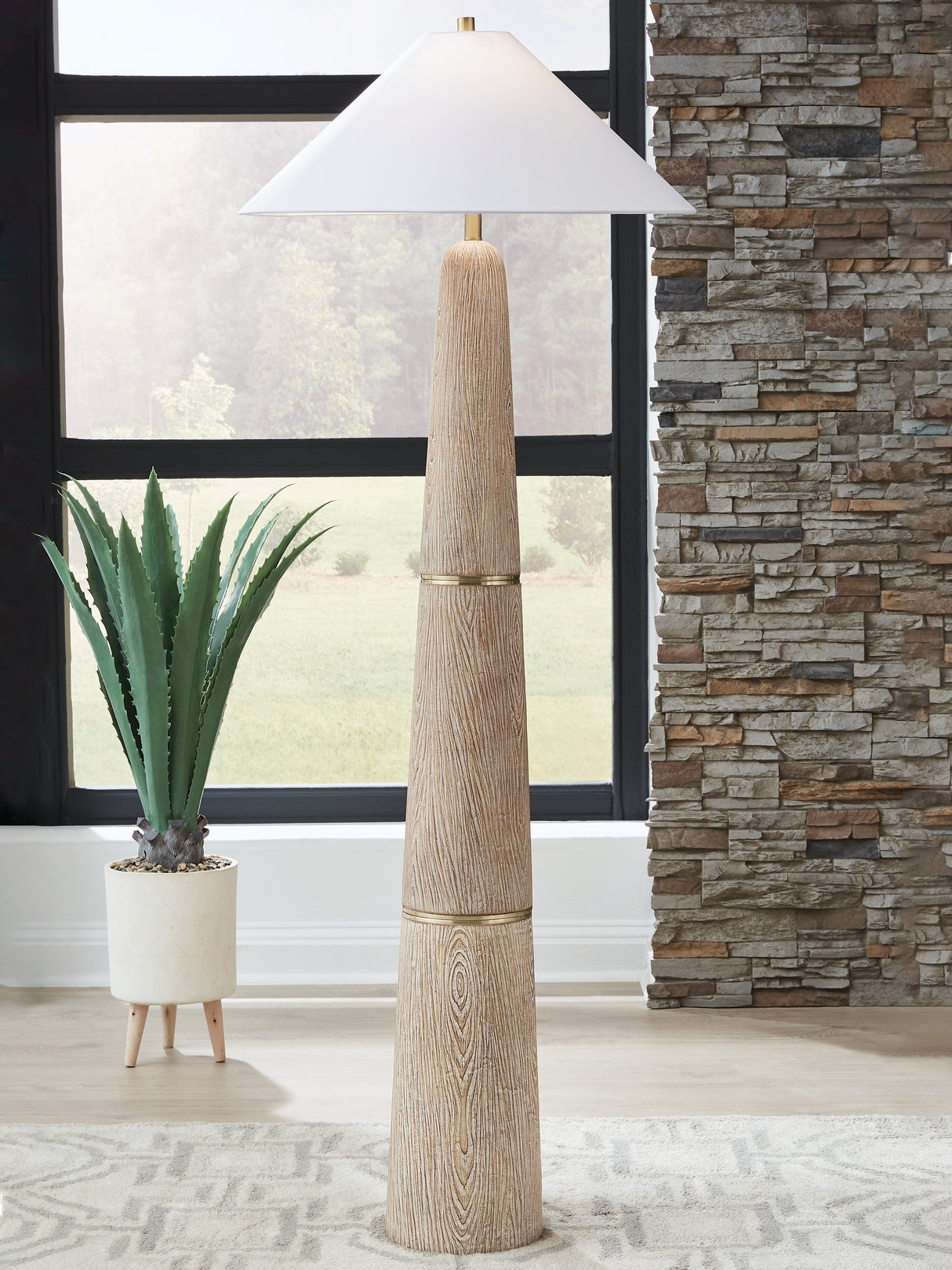 Furniture City Houma - Ashley Furniture - Gasparleigh Floor Lamp - Poly Floor Lamp (1/CN) - L235811