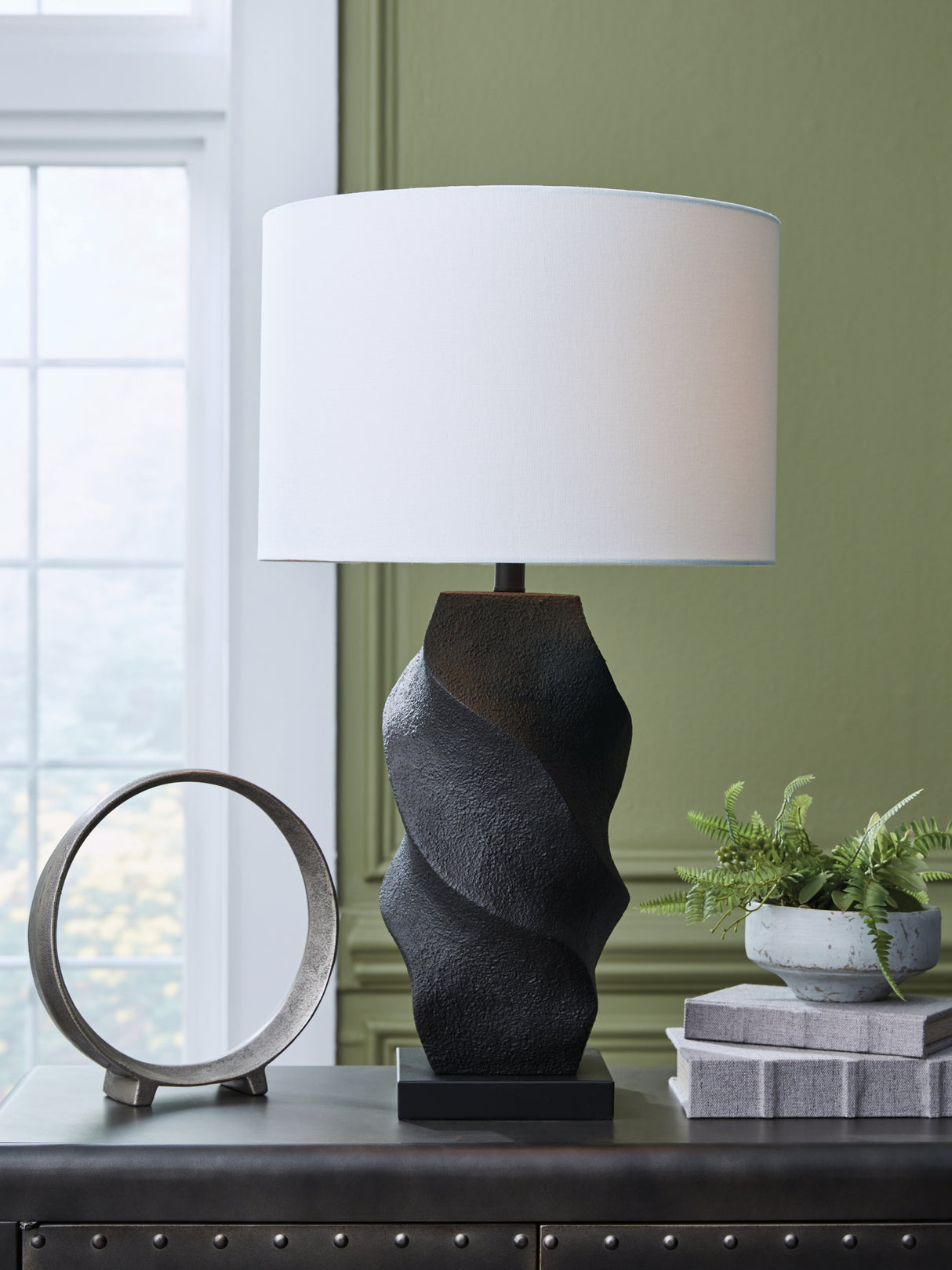 Furniture City Houma - Ashley Furniture - Amillion Table Lamp - Poly Table Lamp (1/CN) - L235904