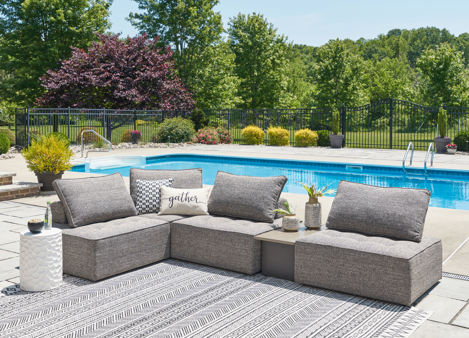 Furniture City Houma - Ashley Furniture - Bree Zee 5-Piece Outdoor Sectional - 5-Piece Outdoor Sectional - P160P5