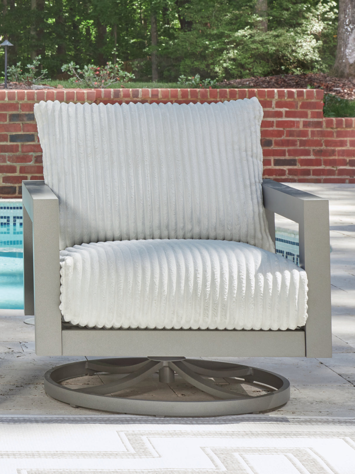 Hurley Park Outdoor Sofa, 2 Lounge Chairs and Coffee Table