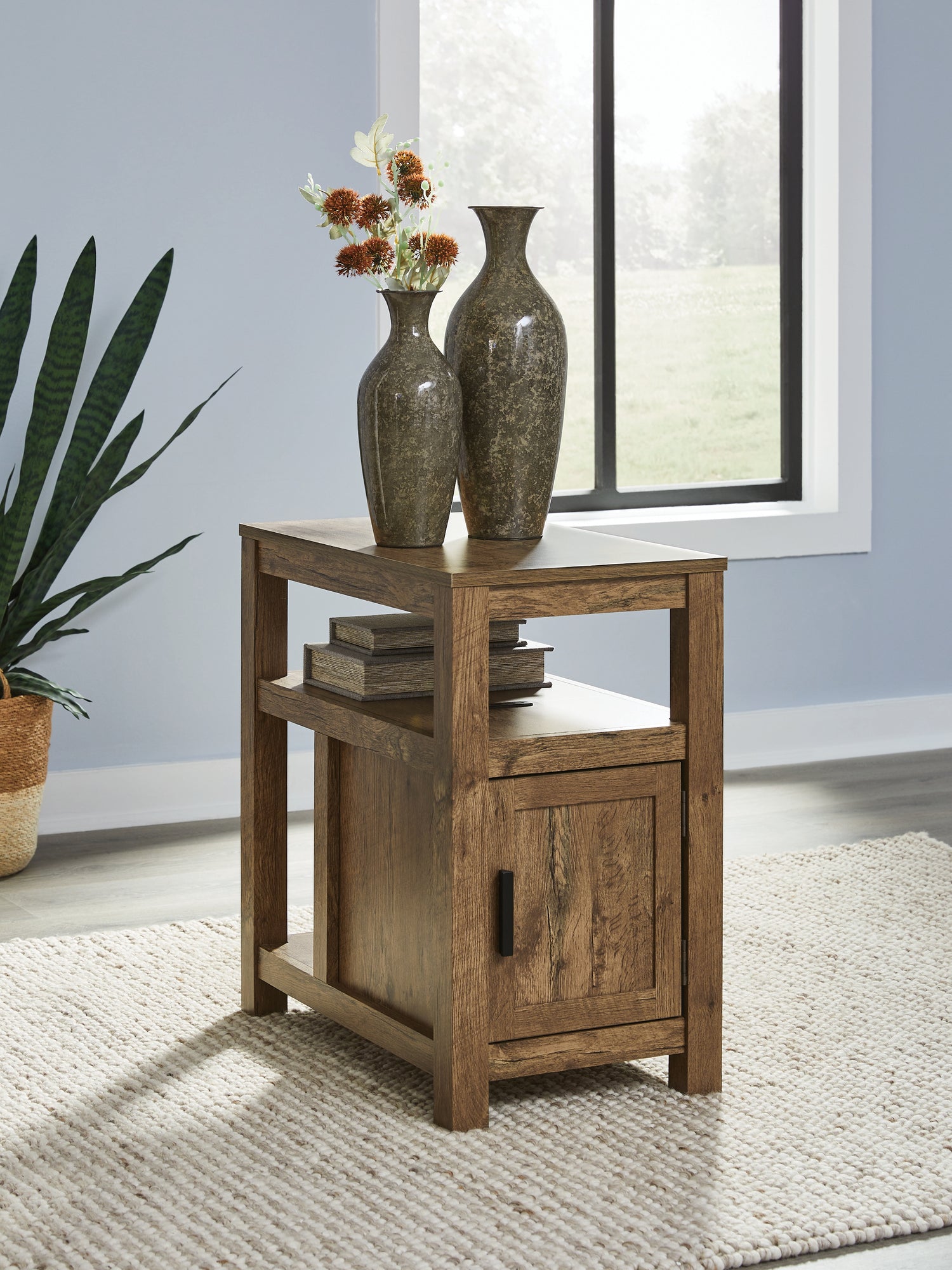 Furniture City Houma - Ashley Furniture - Fendenmore Chairside End Table - Chair Side End Table / Brown - T190-117