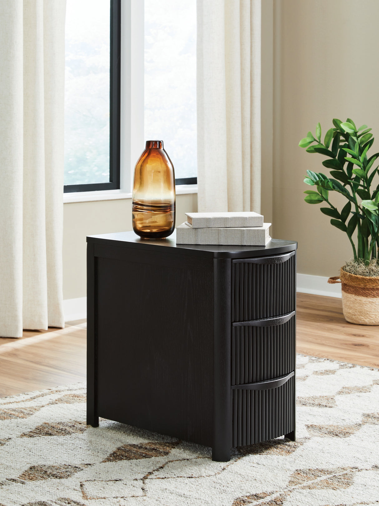 Furniture City Houma - Ashley Furniture - Camdill Chairside End Table - Chair Side End Table / Black - T208-117