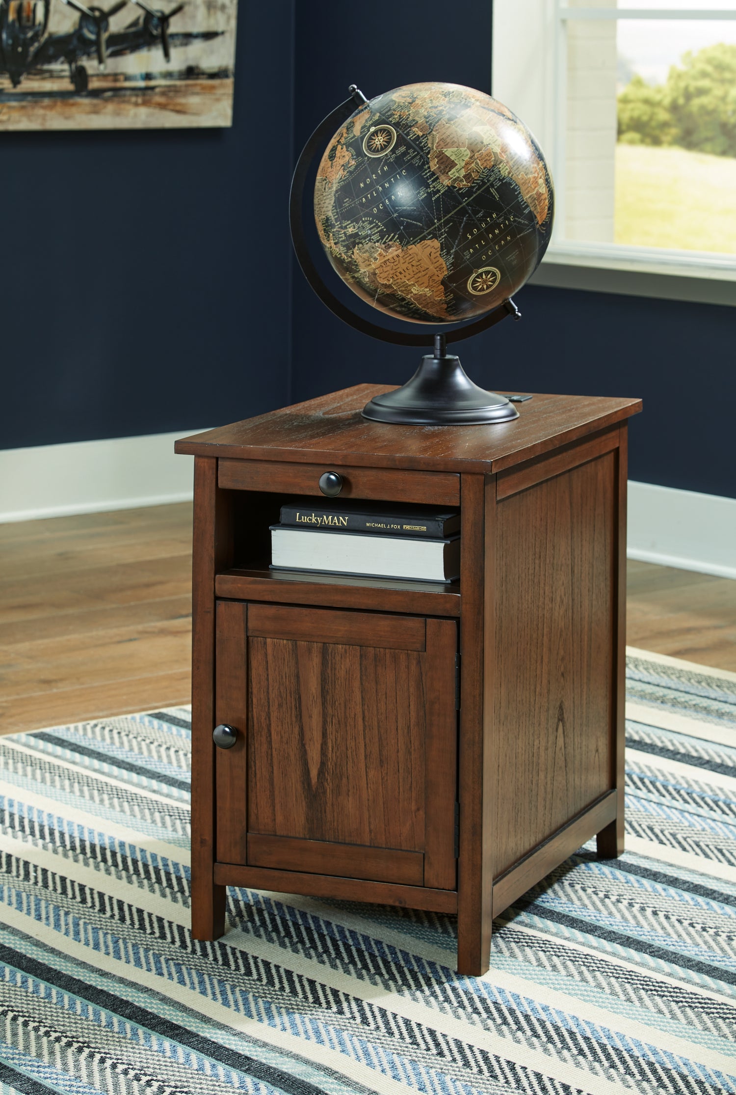 Furniture City Houma - Ashley Furniture - Treytown Chairside End Table - Chair Side End Table / Brown - T300-117