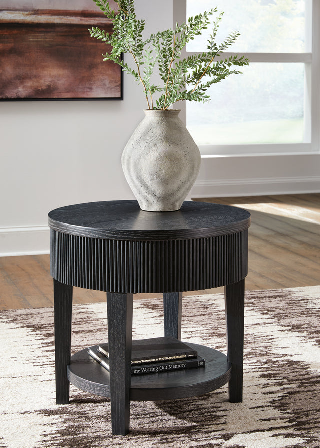 Furniture City Houma - Ashley Furniture - Marstream End Table - Round End Table - T551-6