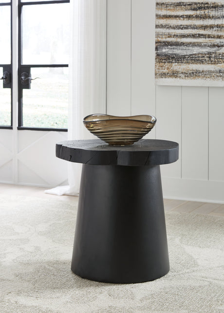 Furniture City Houma - Ashley Furniture - Wimbell End Table - Round End Table - T970-6