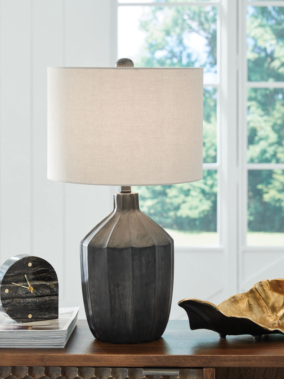 Jilton - Poly Table Lamp - Black