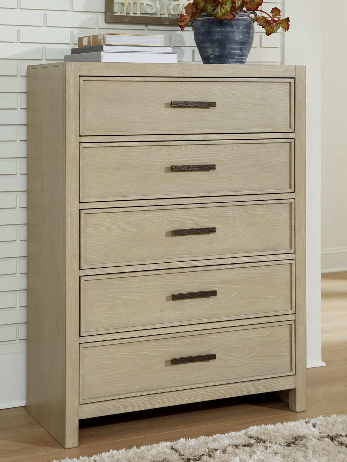 Calmoro - Five Drawer Chest - Gray