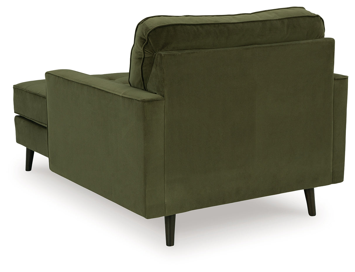 Reveon Lakes Living Room