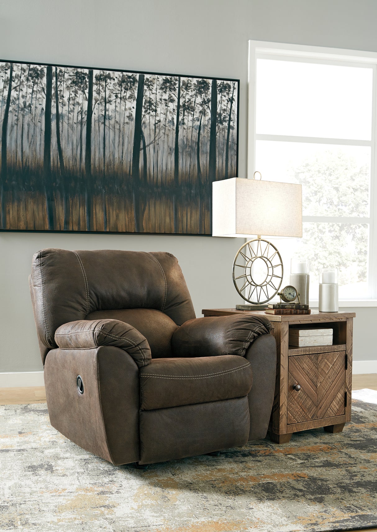 Tambo 2-Piece Reclining Sectional and 2 Recliners