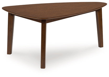 Lyncott - Occasional Wood Table Set (Set of 3) - Brown