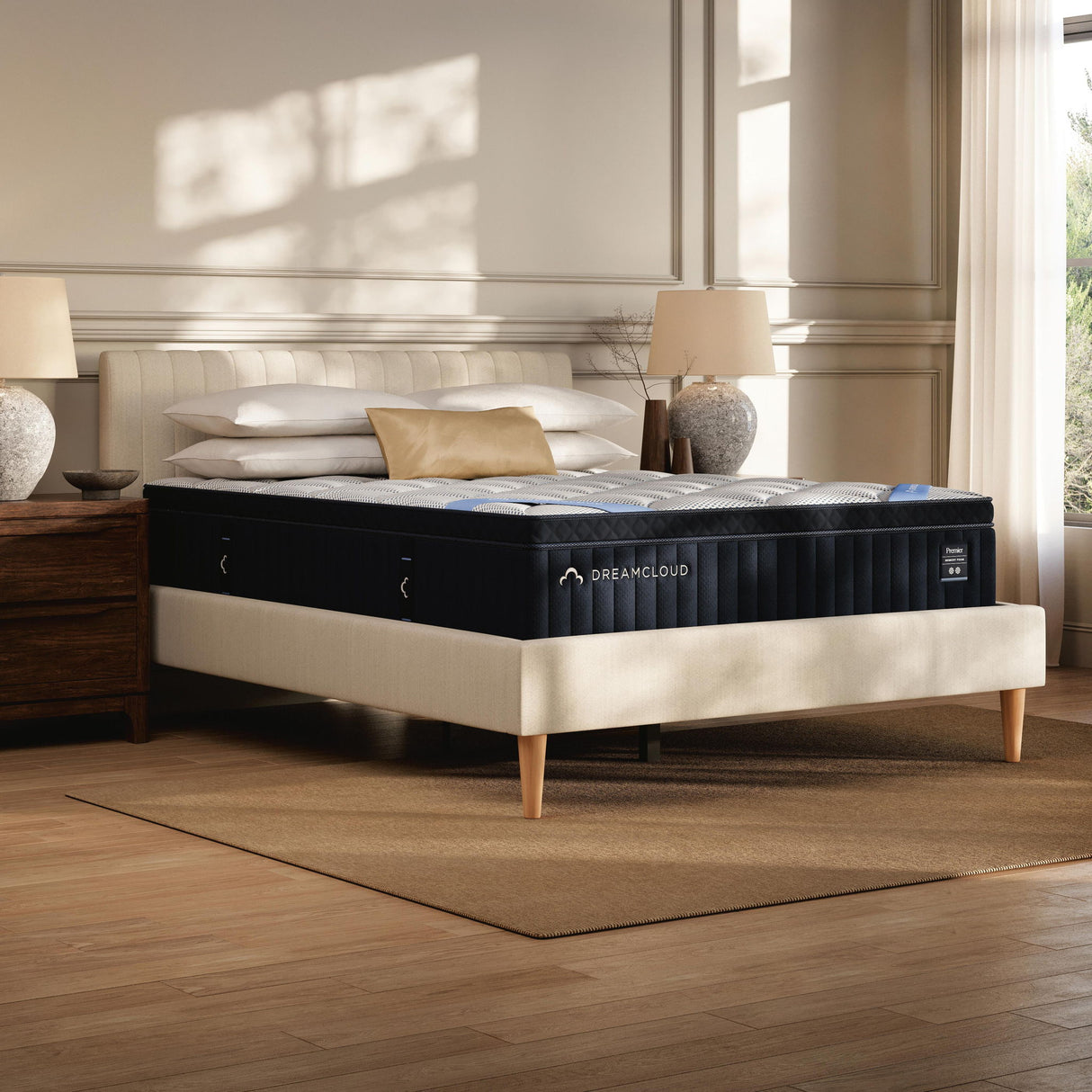 Dreamcloud Premier Memory Foam - Queen Mattress - White
